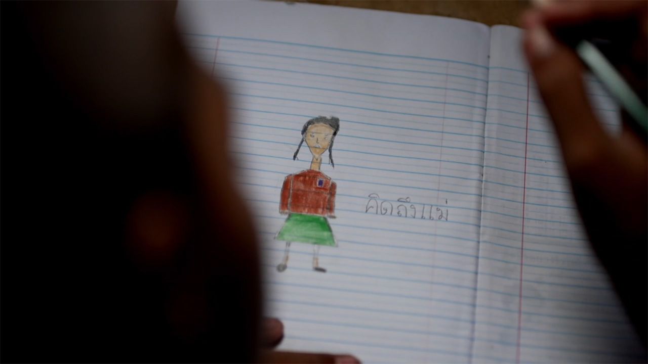 11岁农业少年“小纳特”，独自养祖母，只期待能再见到父母