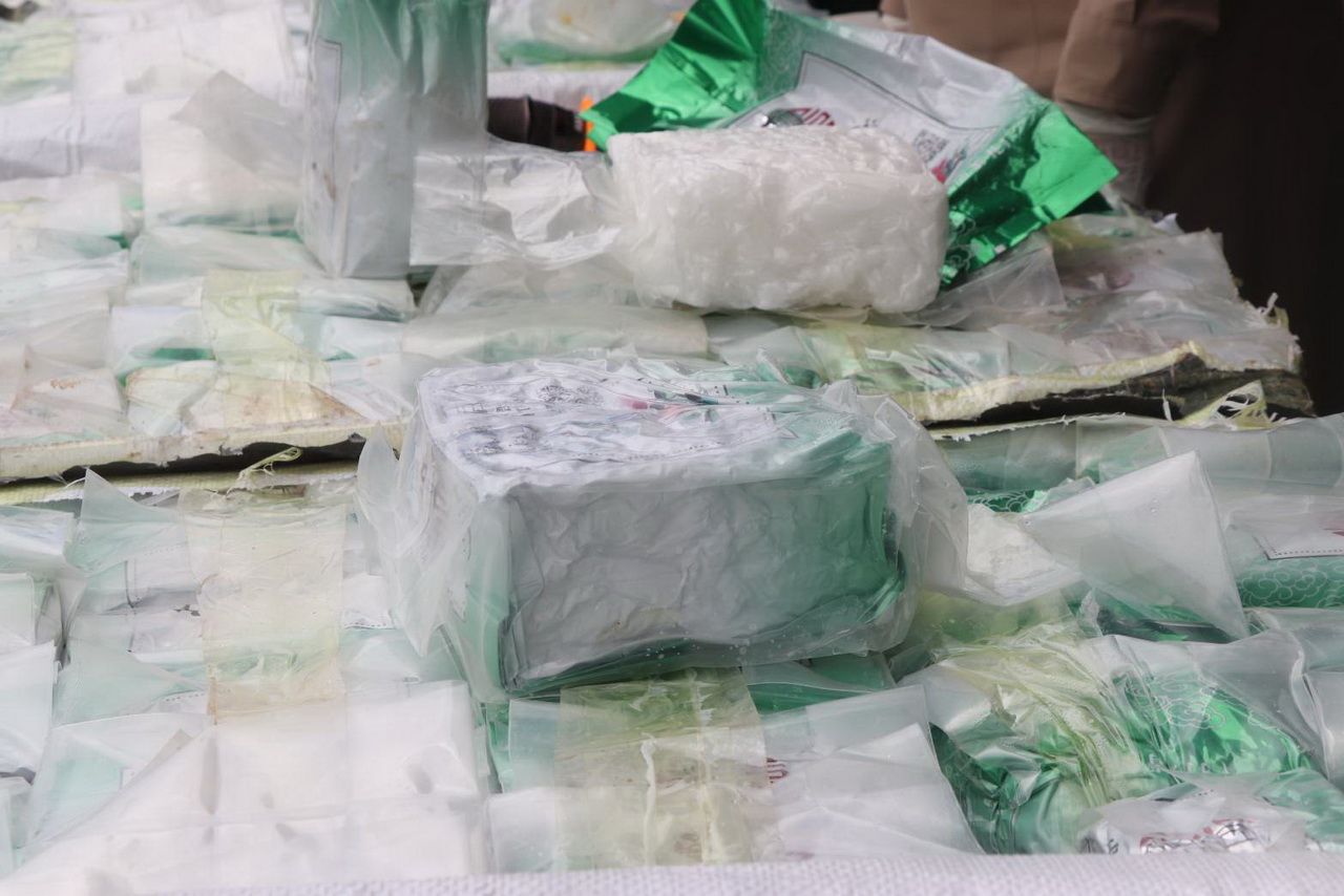 追捕毒贩团伙时车辆失控，查获504公斤冰毒
