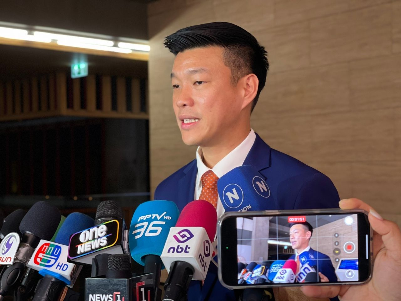 “塔纳蓬” 强调唯一出路是解散国会，人民党不支持“阿努汀”任总理