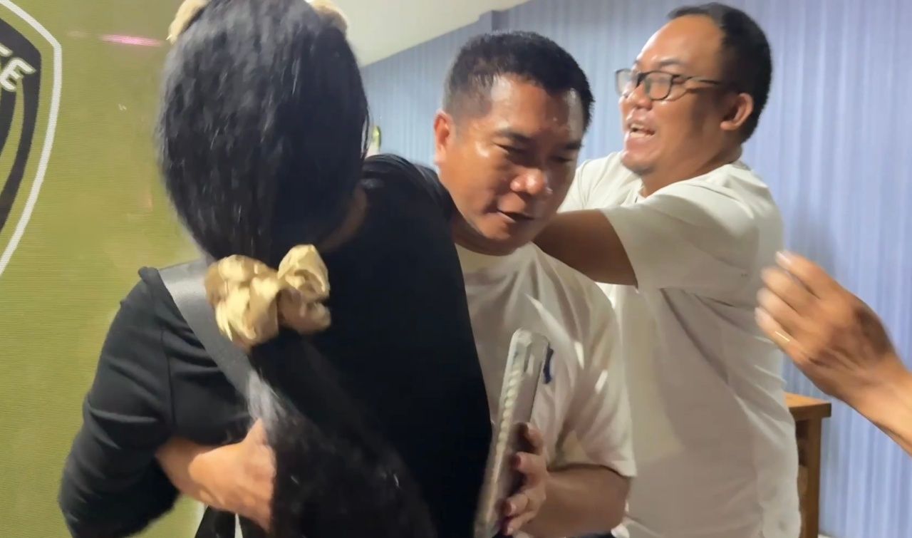 逮捕“年轻士兵”谎称警方卧底诱拐女孩至香蕉林，曾强奸14岁女童