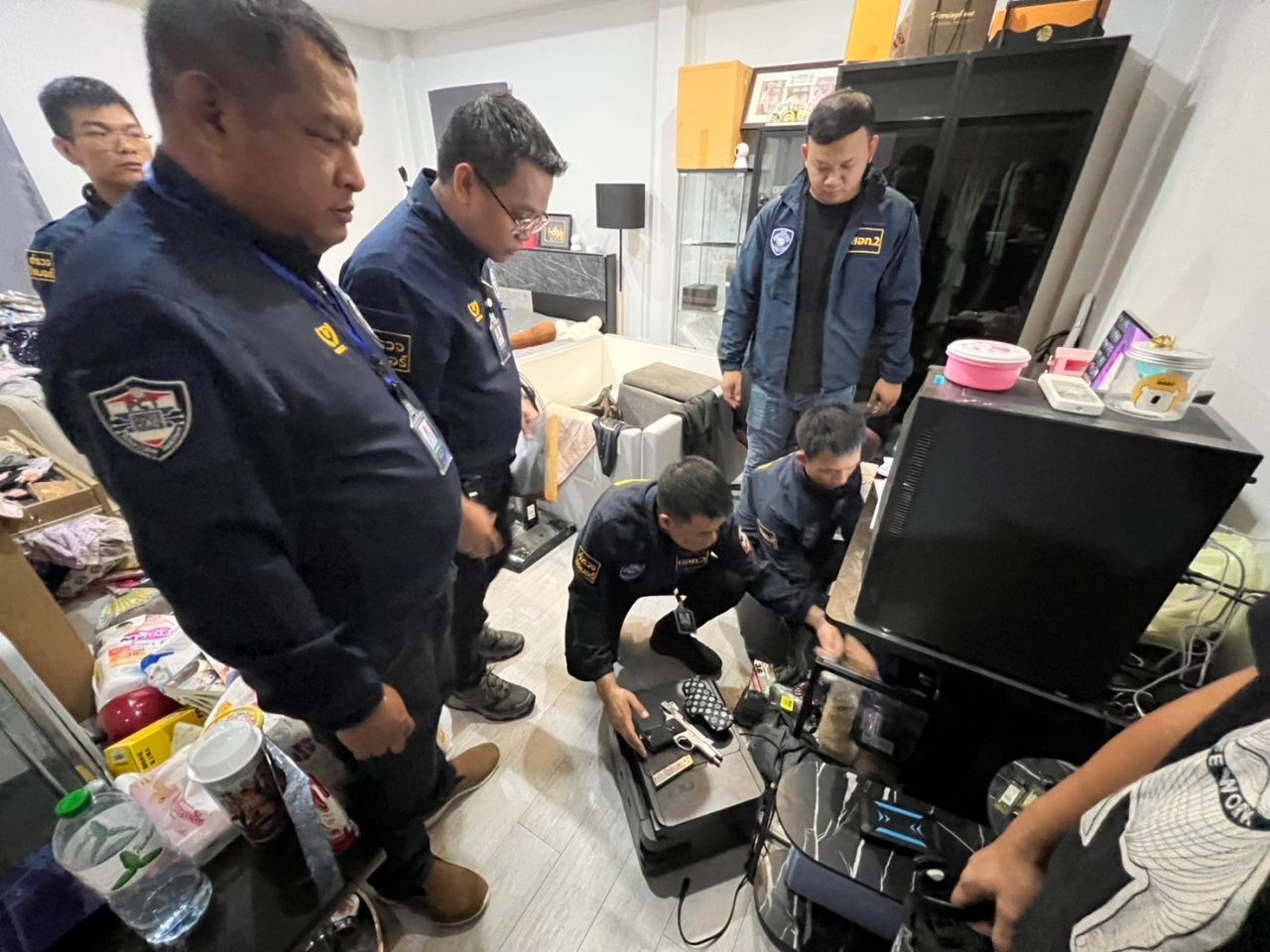 网络警察抓捕前泰拳馆老板 在社交媒体上炫耀枪支