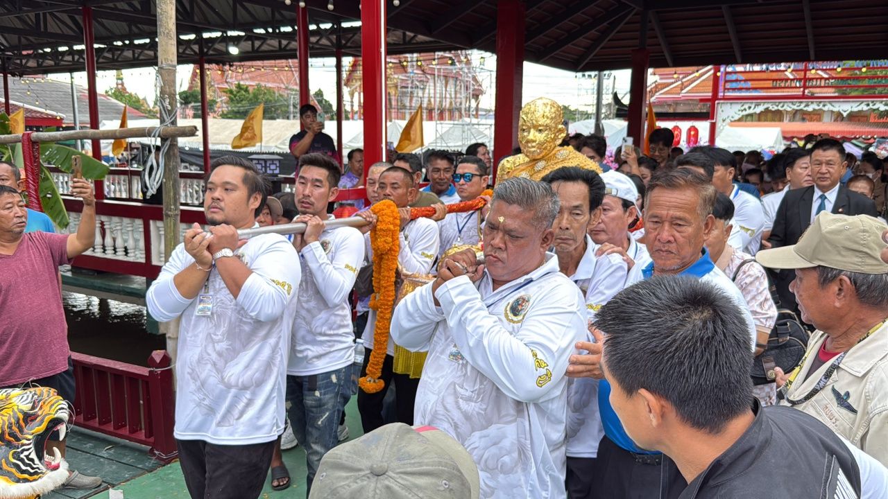 115年海洋民众的信仰与虔诚传说:帕兰大师的水陆游行仪式