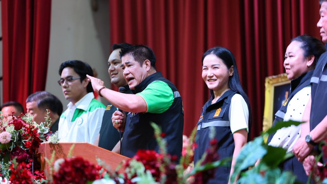 “塔玛那” 有信心今年“没问题” 暹罗不淹水，提醒新风暴将袭南部 “春蓬-那拉提瓦”