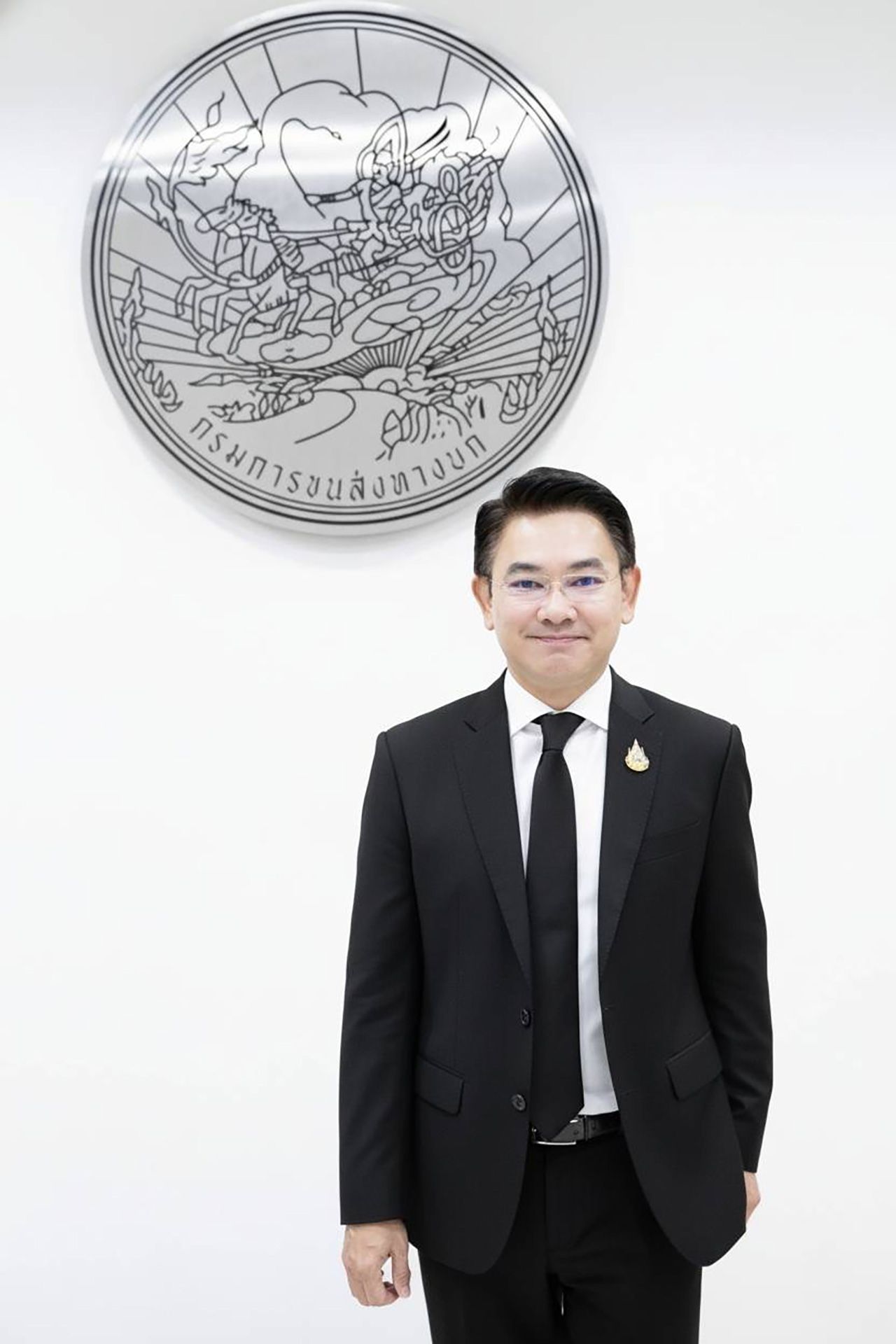 出发前准备:土地交通部门邀请民众在新年假期期间免费检查车辆,确保安全驾驶