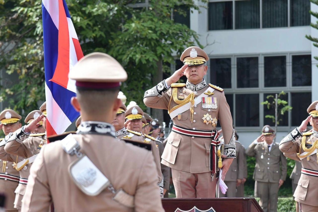 警察举行年度效忠宣誓和检阅仪式以纪念2568年警察日