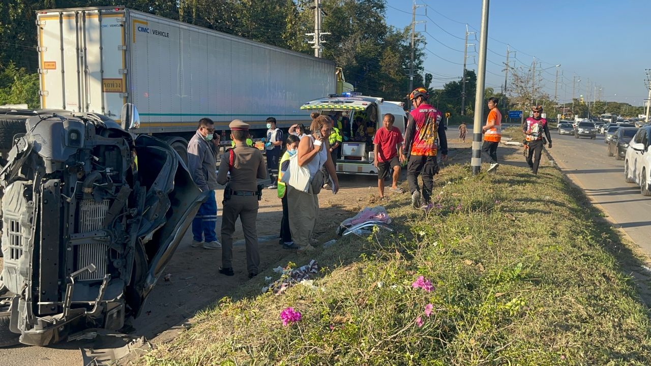 皮卡在难-威昂萨路上相撞,10人受伤,差点集体遇险