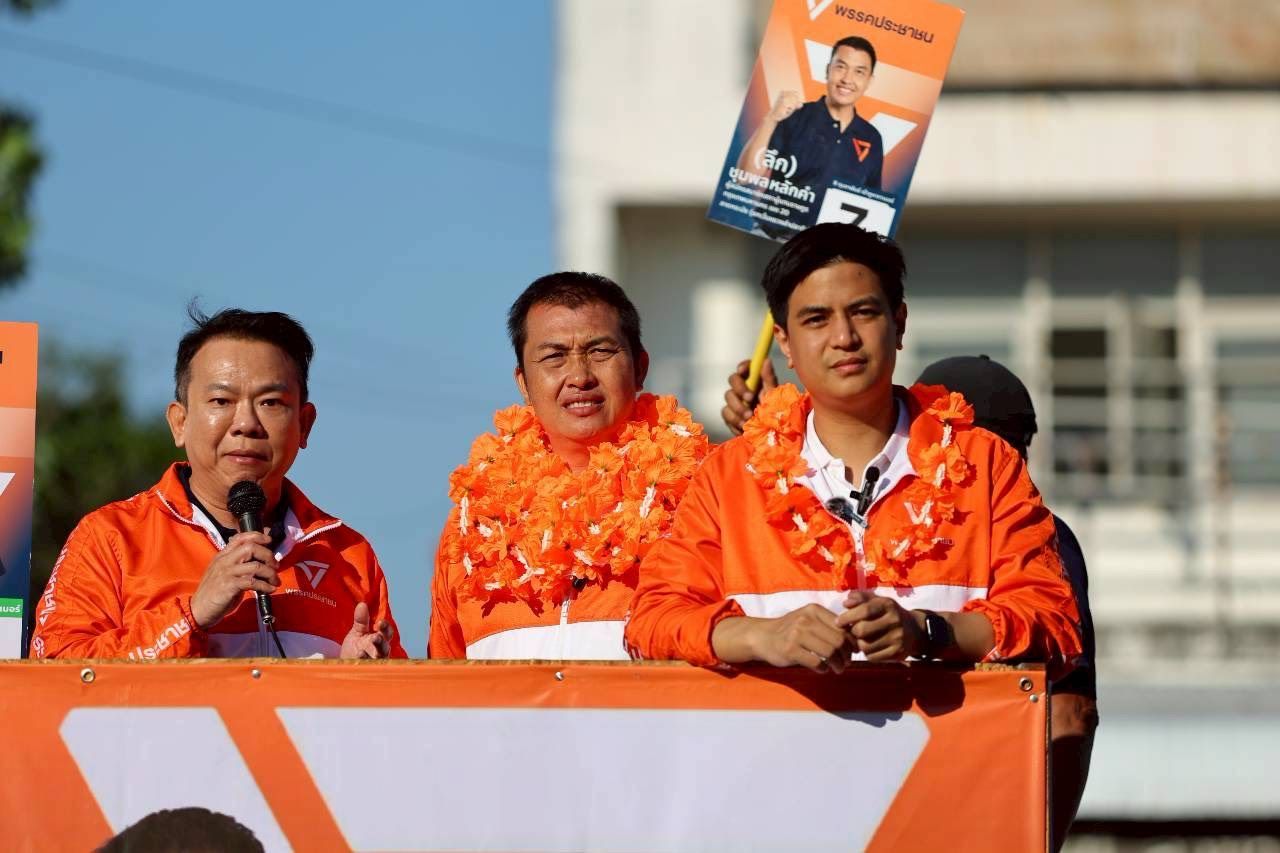 “帕瑞特”在拉底功进行竞选活动 希望为人民党插上橙色旗帜 上次仅差4票