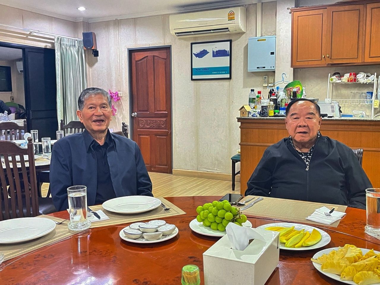 如期而至，“查林”已申请加入民力党，“帕拉维”亲自欢迎，气氛愉悦