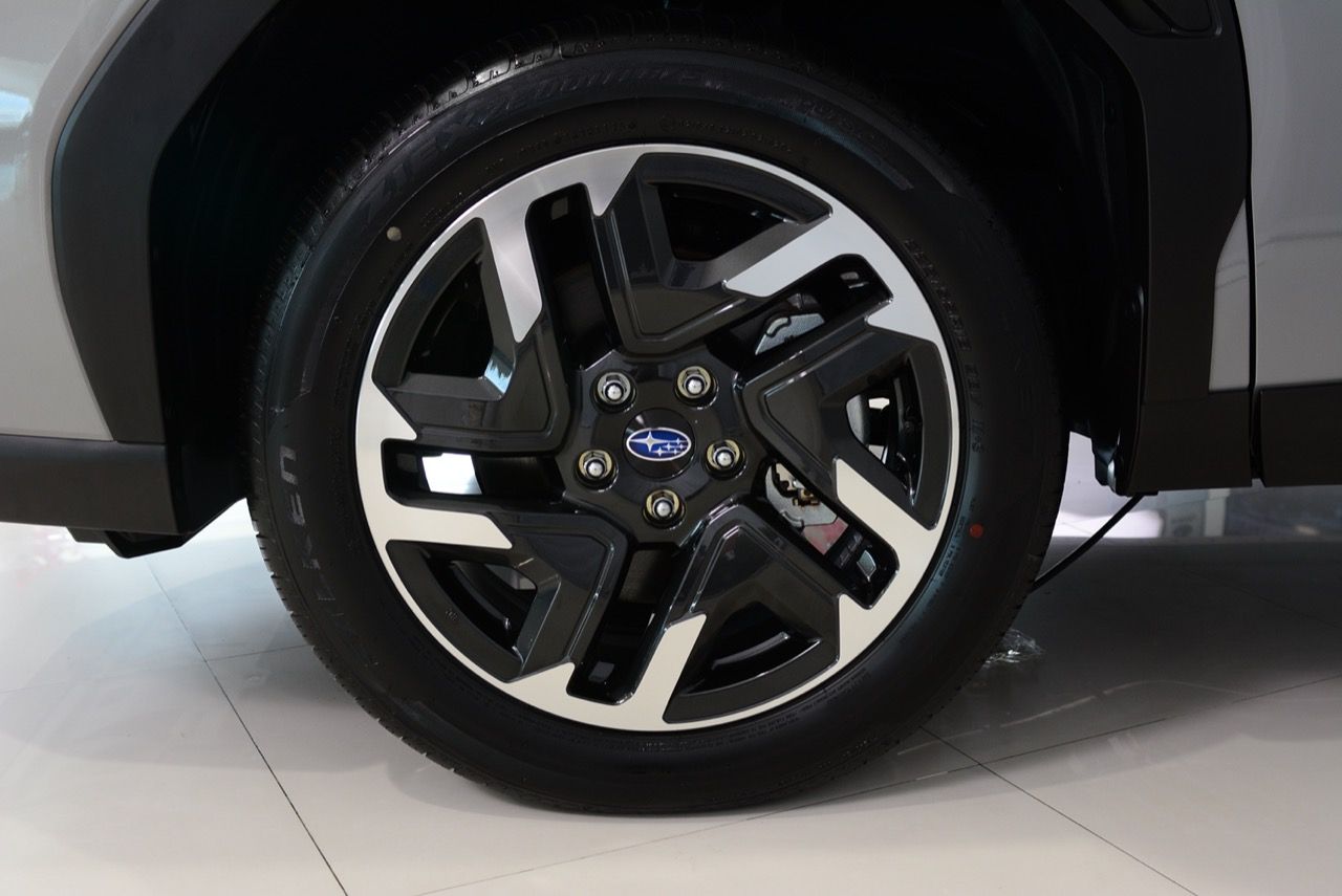 来了，全新SUBARU FORESTER 2.5 i-S EYESIGHT 4WD，单一型号单一致价