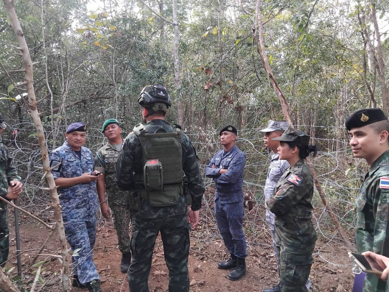 ตราด海军特种部队指挥官确认假新闻,坎布奇亚散布泰国准备攻击的消息