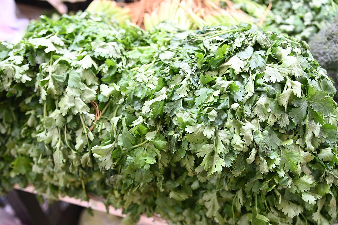 香菜价格飙升至每公斤250 泰国内贸部加紧稳定价格 调拨其他来源的产量替代