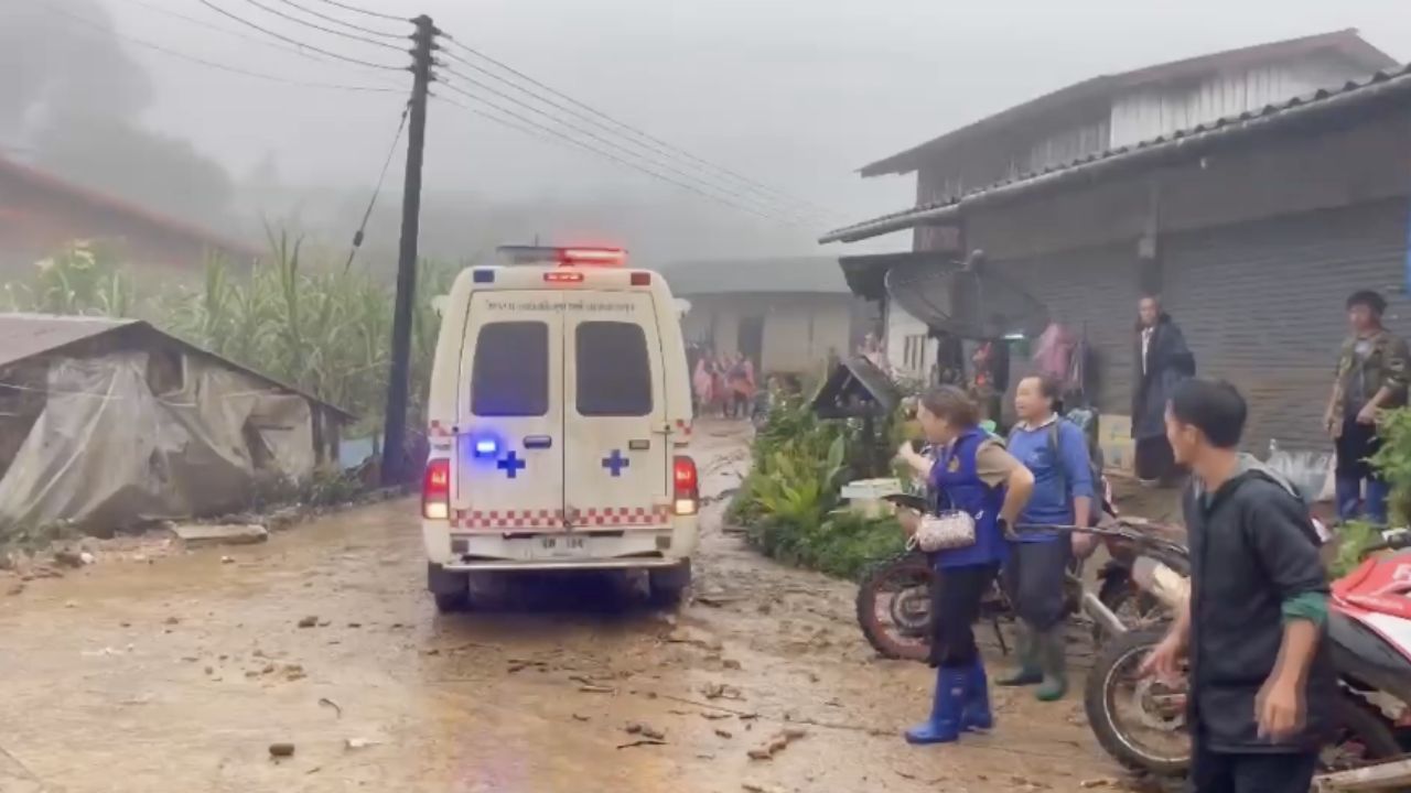 新增1名遇难者：清迈府庞雄泥石流对90岁老妇造成伤亡