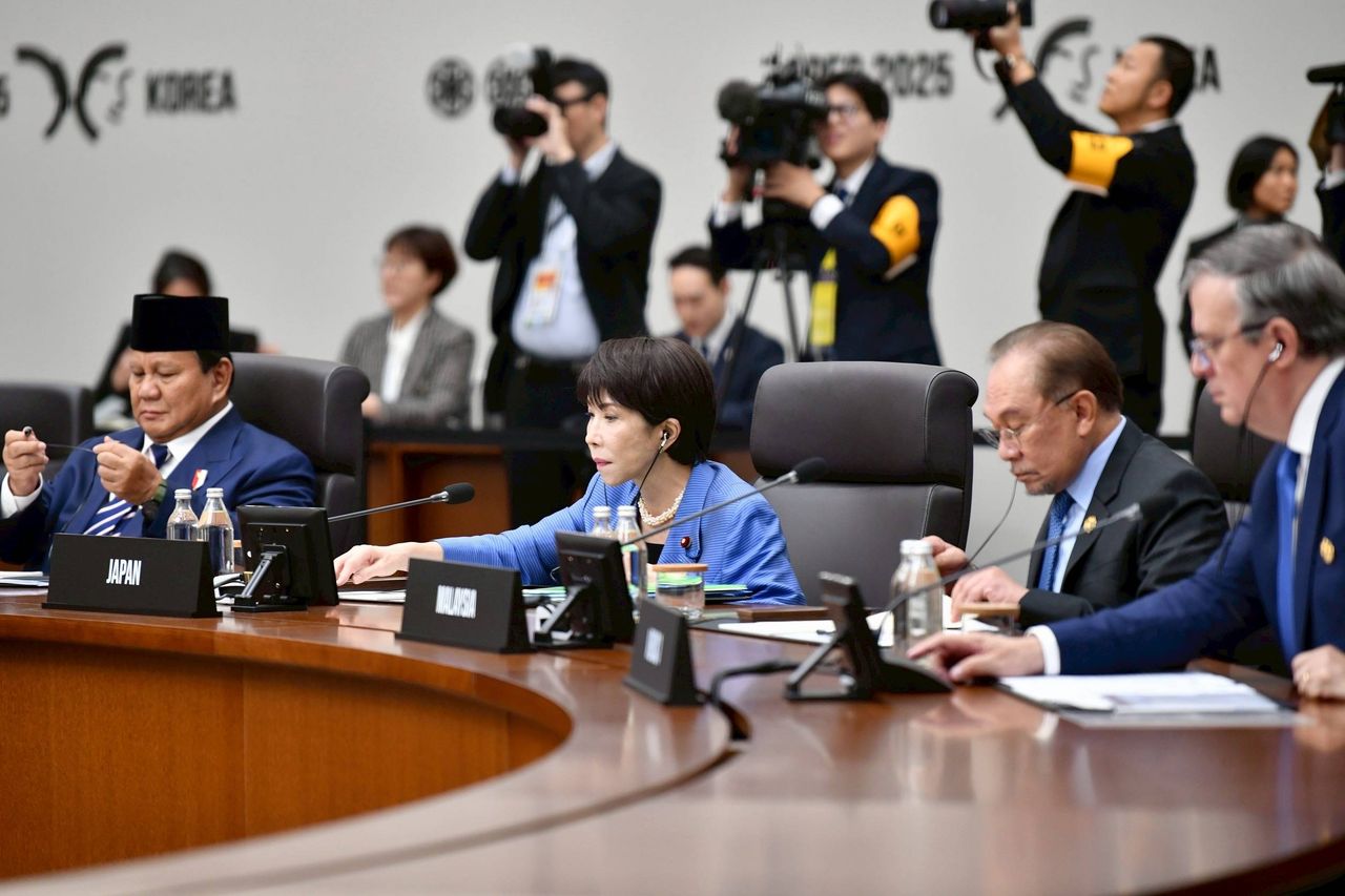 总理强调亚太经合组织平台，加速解决网络诈骗，提升泰国成为AI领域的领军者以适应数字化时代