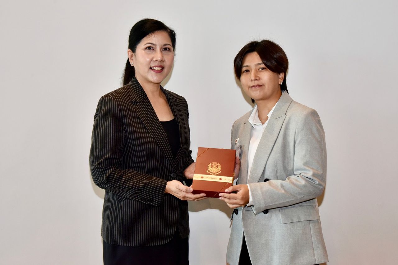 “金塔万” 泰骄子 参与会议担任诗里萨贺区5 名议员