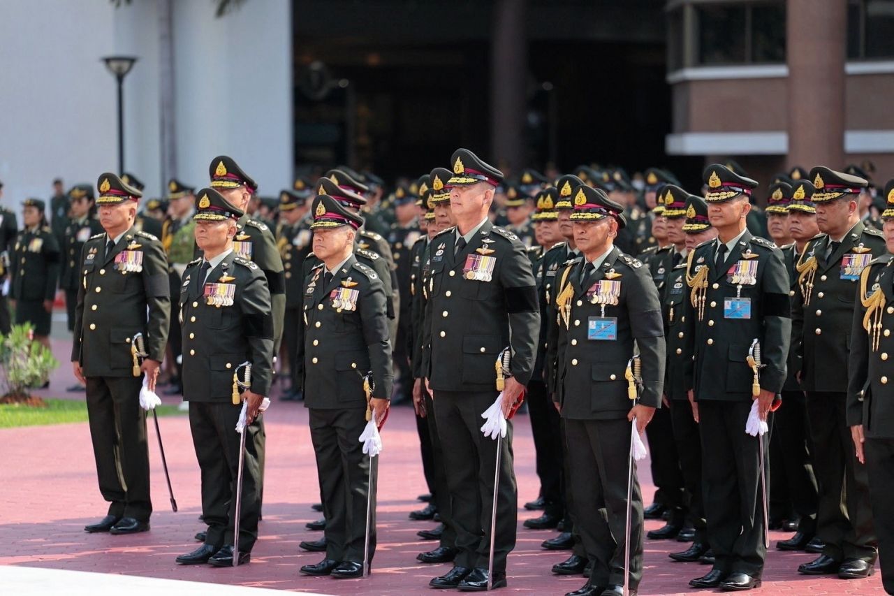 “巴育-阿披拉”及前陆军司令出席陆军日，向英勇牺牲的士兵致敬