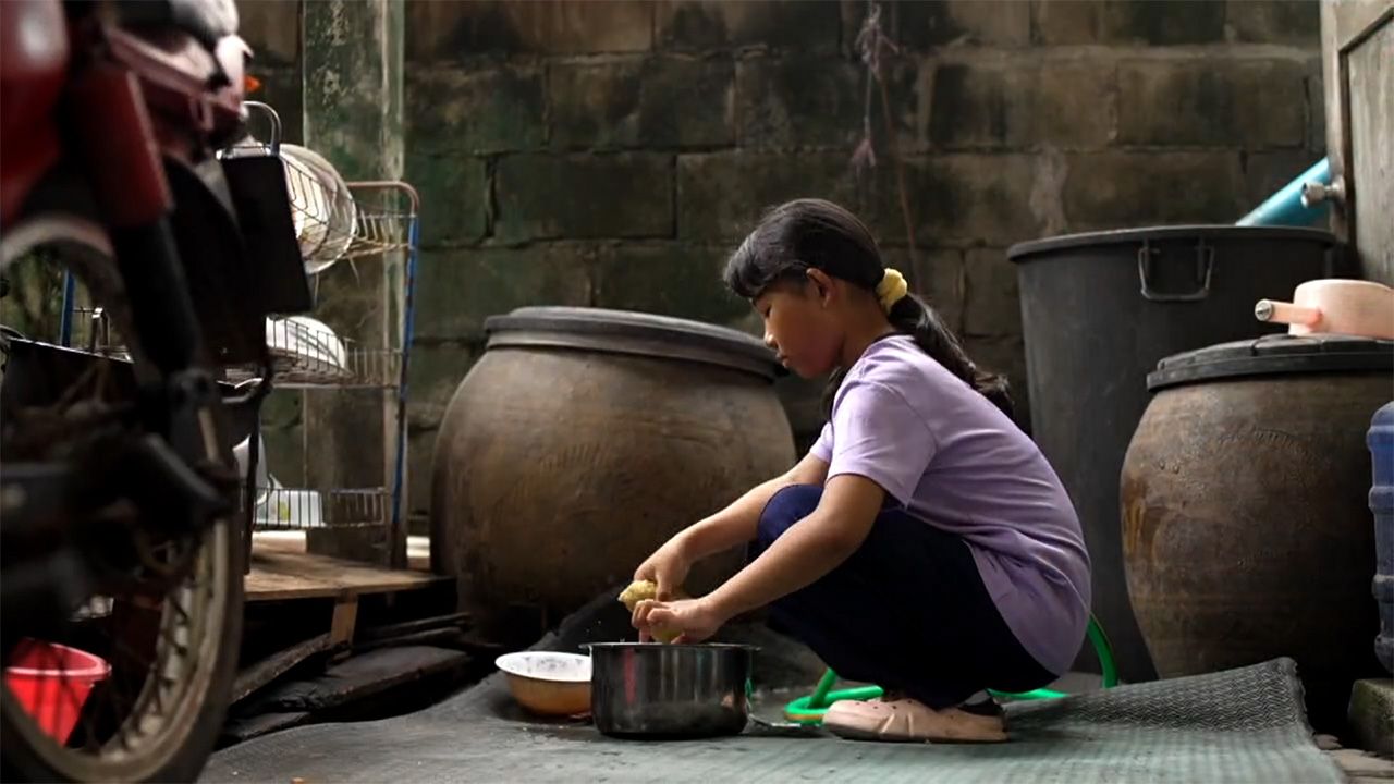 “小穆娜” 母女俩与生命中的粥店:奋斗抗击癌症,只愿彼此久伴