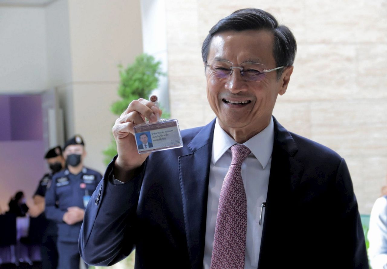 “乍都隆·彩盛”的履历,被视为新“为泰党”党首候选人