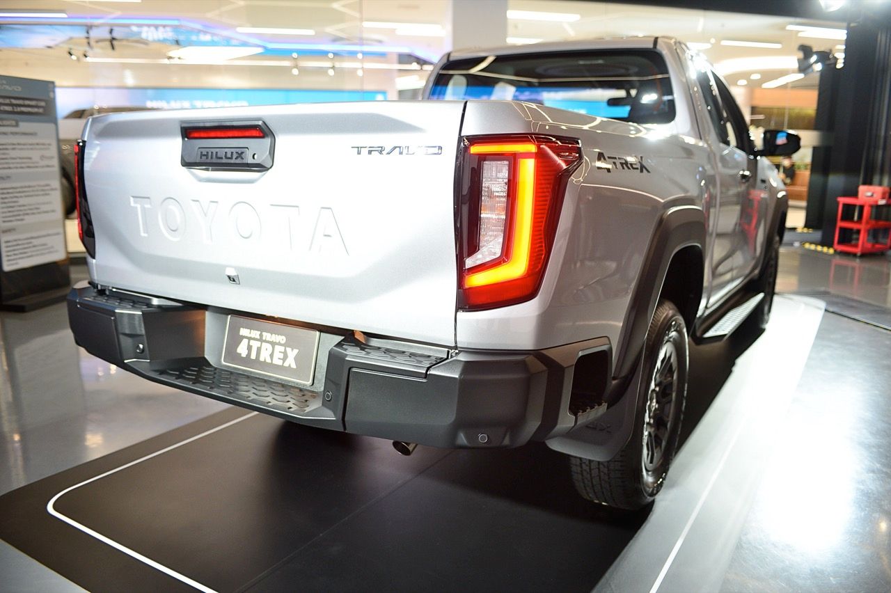 来了,TOYOTA HILUX TRAVO PRERUNNER 和 4TREX,查看型号和价格