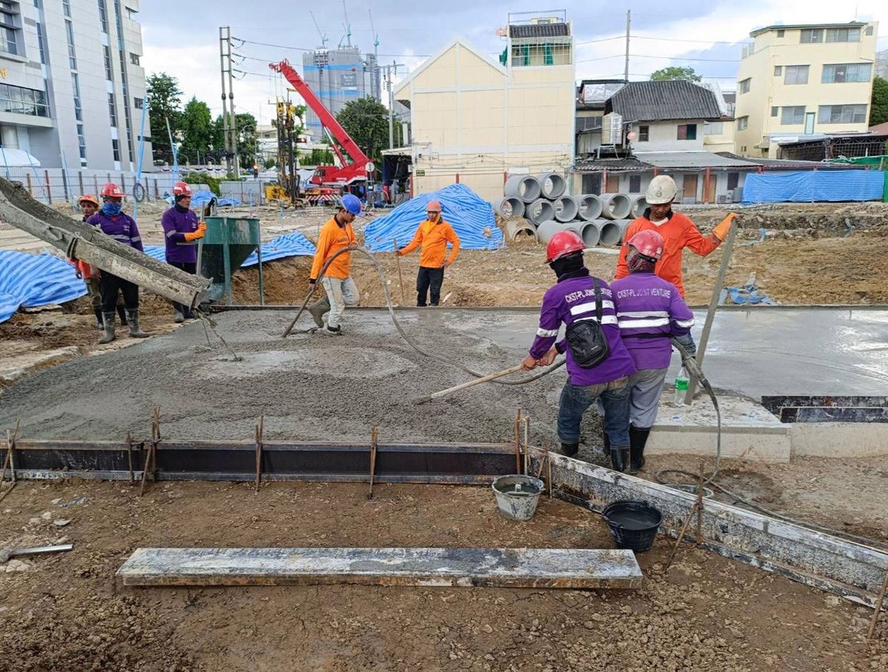 已启用,临时坡道在瓦集拉医院前,泰国大众捷运公司持续监测地下水位