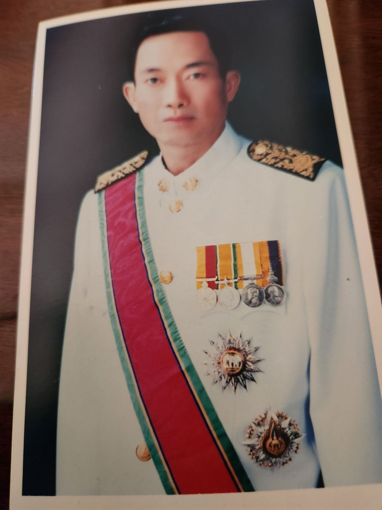 撤去“尼潘”协调中心的标志，无法接受党放弃理念