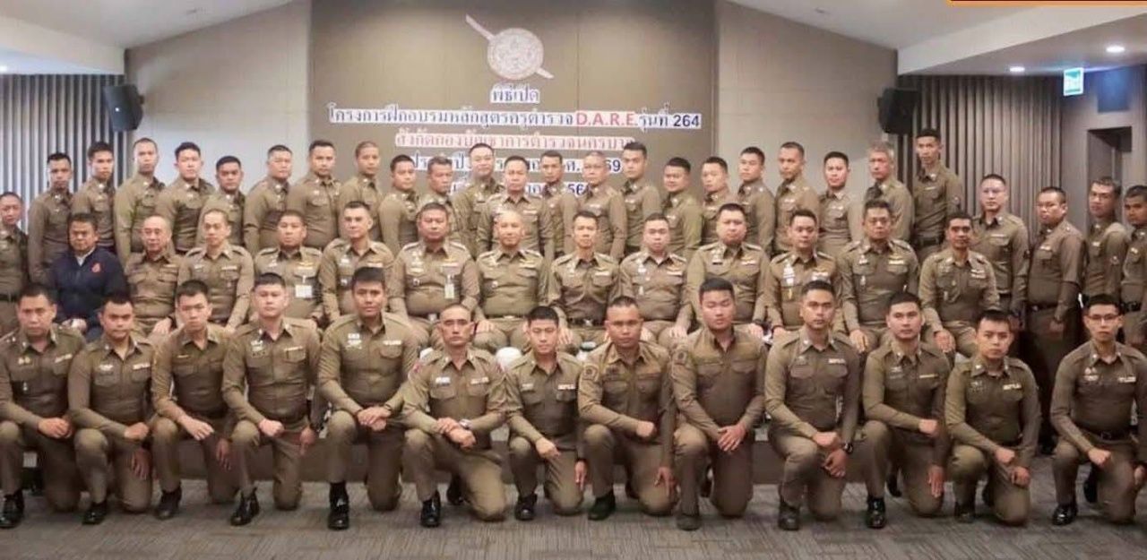 都市警察与禁毒警察合作启动“D.A.R.E.警察教师”项目，增强国家安全