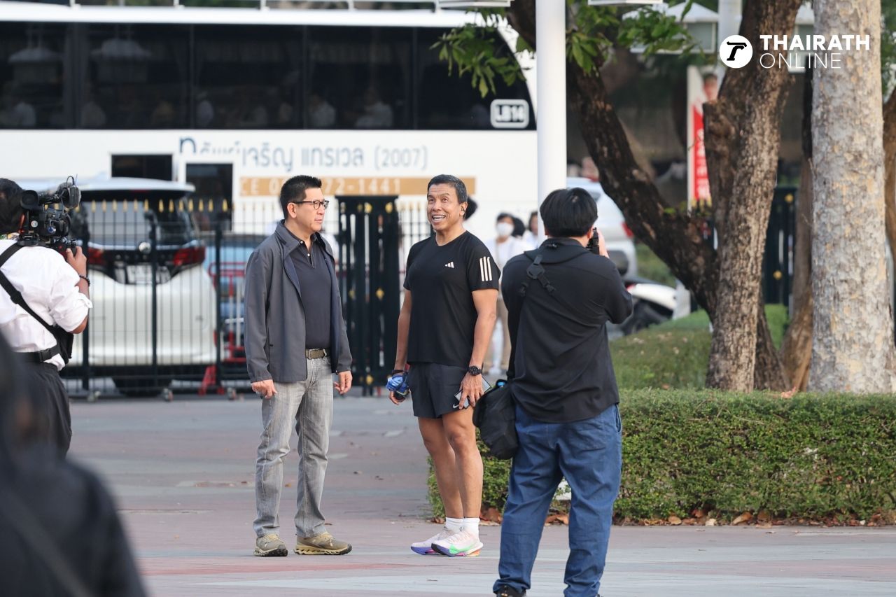 “西哈萨克-素帕吉-艾克尼提” 联手两位曼谷主帅 造势于伦披尼公园 喜闻民众反响热烈