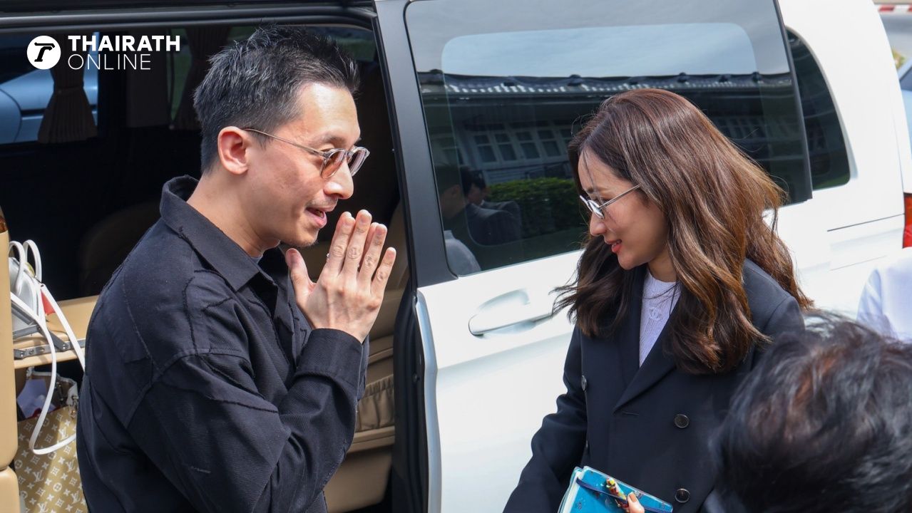 “英-艾姆”进入孔抛监狱，献上茉莉花环敬拜父亲，透露母亲生日时通常会全家团聚