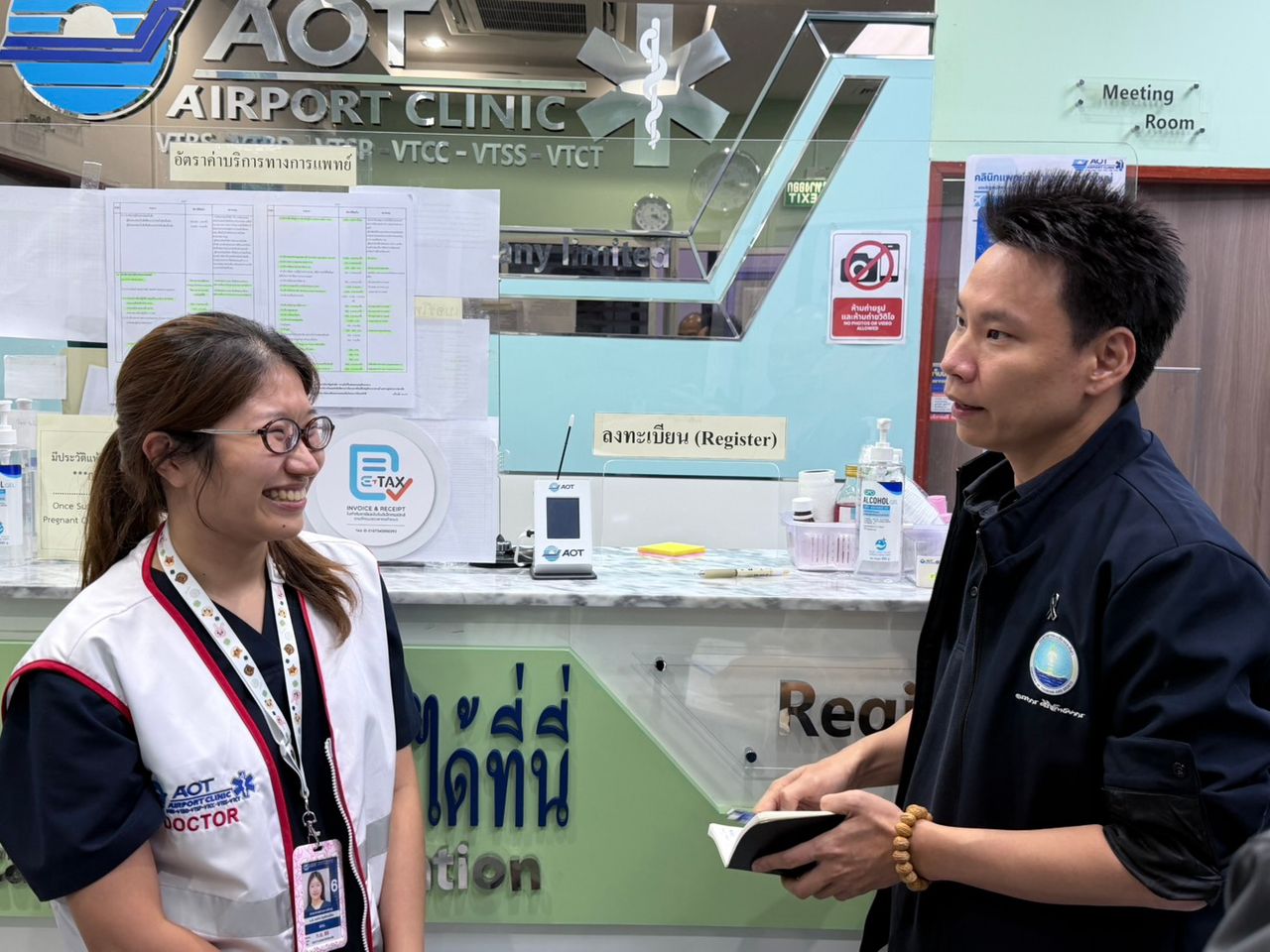 “阿塔空”下令加速送食物和饮用水援助被困数千游客在合艾