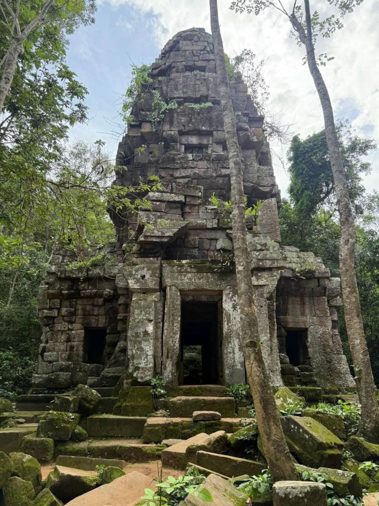 “工匠比格”泪流满面,担忧达阔寺被柬埔寨占有,呼吁总理收回